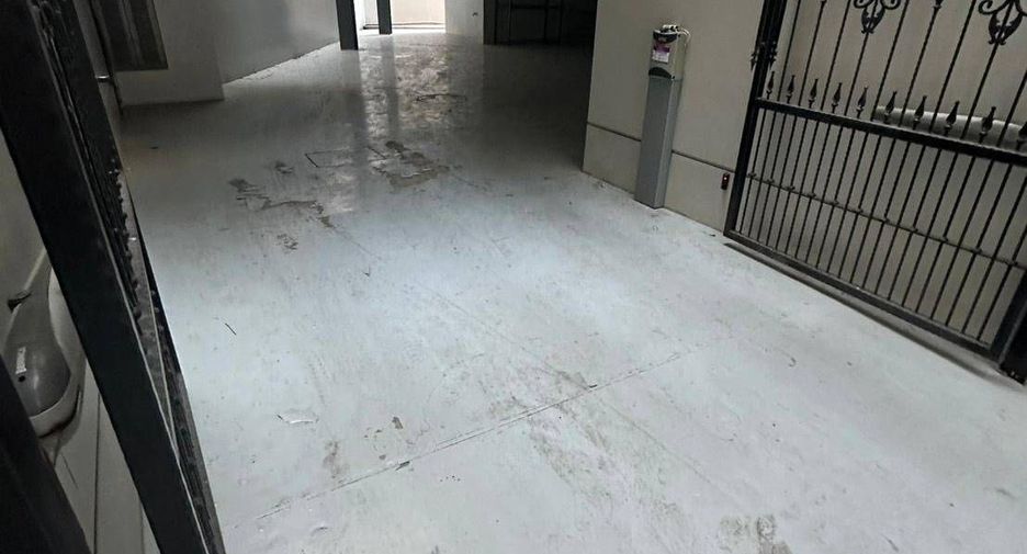 出租 4 卧室 独立屋 在 Watthana, 曼谷