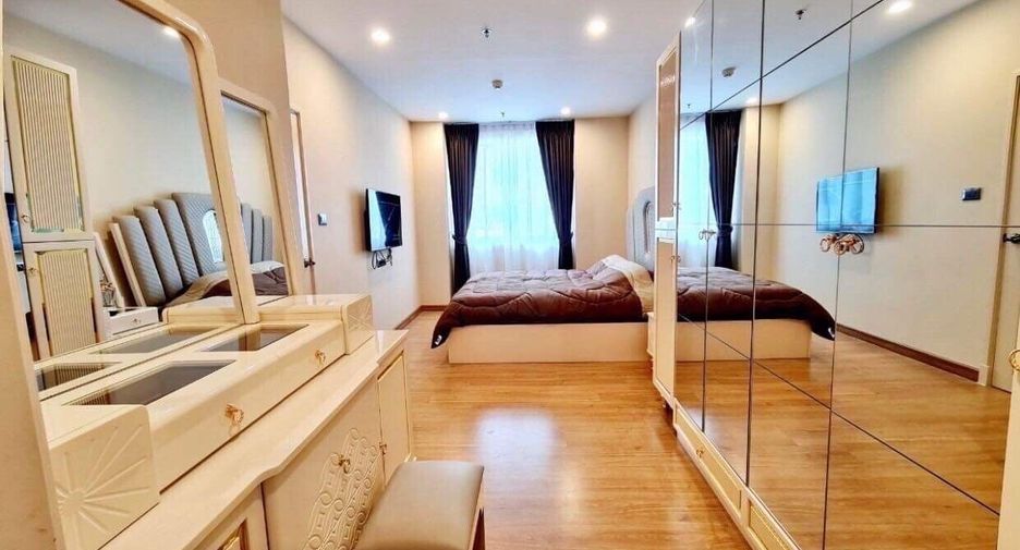 À louer 1 chambre condo à Huai Khwang, Bangkok