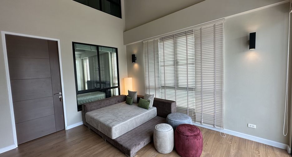 Reihenhaus zur Miete mit 3 Zimmer in Khlong Toei, Bangkok