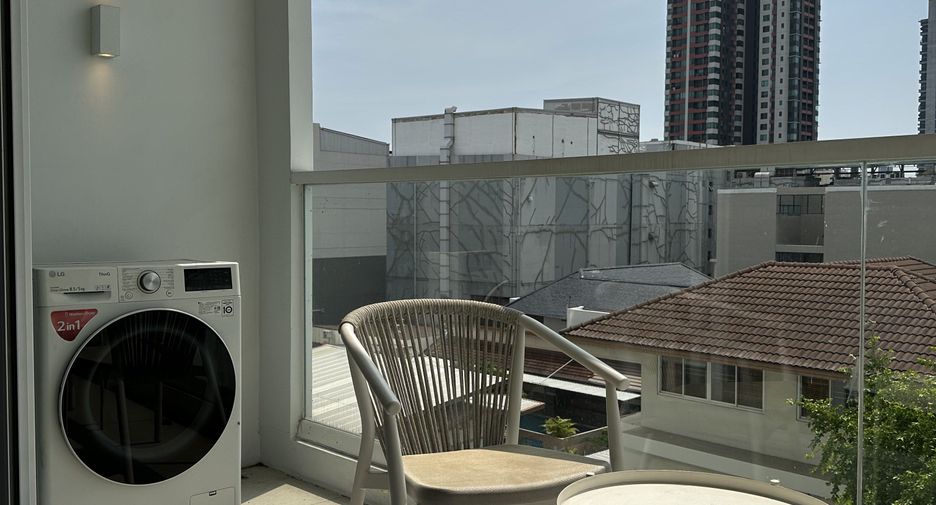 Apartamento en alquiler de 1 habitaciones en Yan Nawa, Bangkok