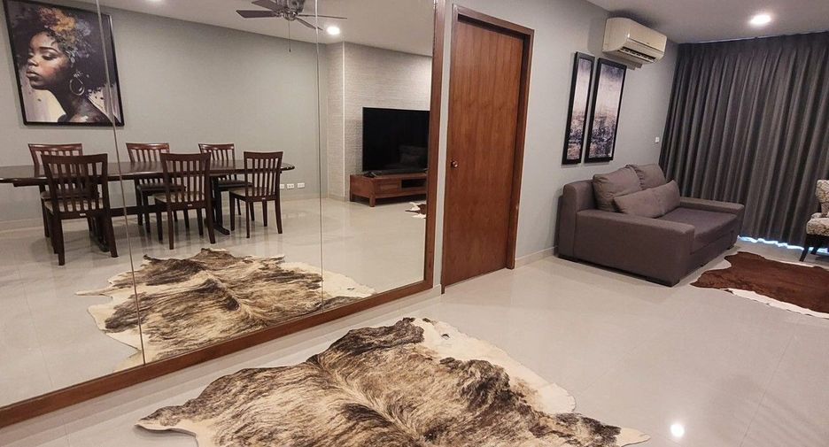 For rent 2 bedrooms condo in Watthana, Bangkok