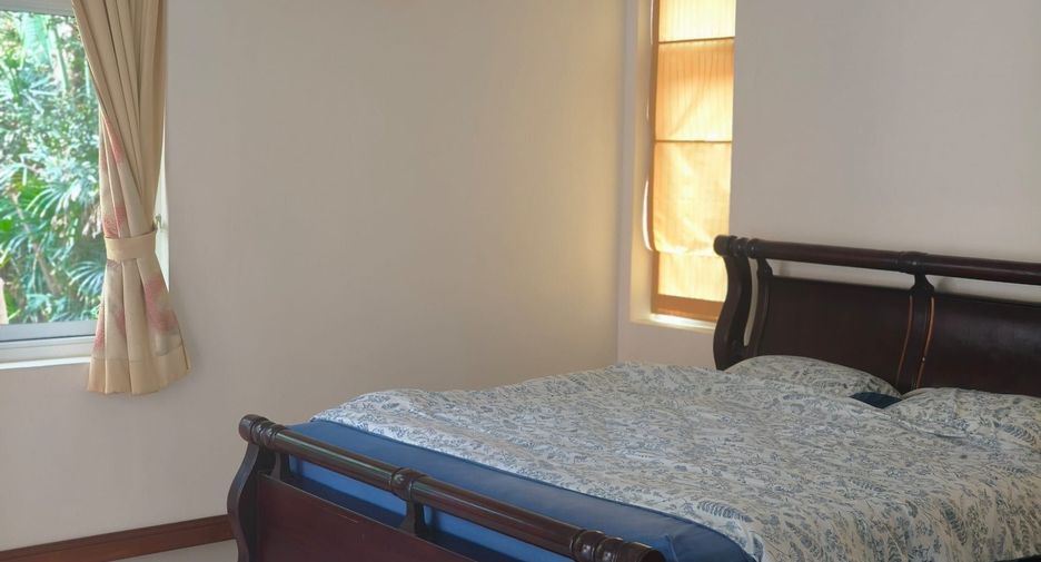 For rent 4 bedrooms villa in Bang Lamung, Chonburi