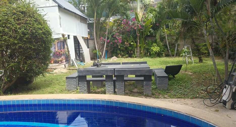 For rent 4 bedrooms villa in Bang Lamung, Chonburi