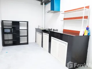 Reihenhaus zur Miete mit 3 Zimmer in Mueang Chiang Mai, Chiang Mai