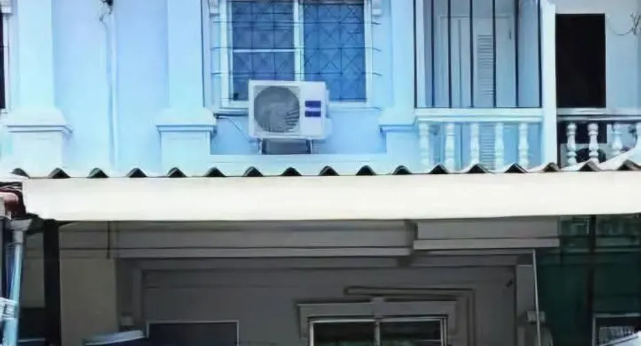For rent 2 bedrooms townhouse in Mueang Chiang Mai, Chiang Mai