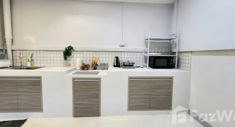 For rent 2 bedrooms townhouse in Mueang Chiang Mai, Chiang Mai