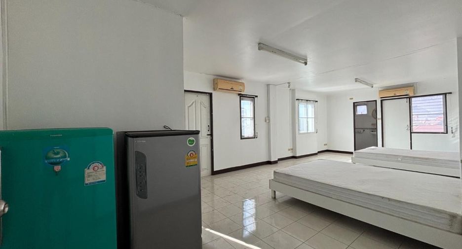 For sale 11 bedrooms apartment in Mueang Nonthaburi, Nonthaburi