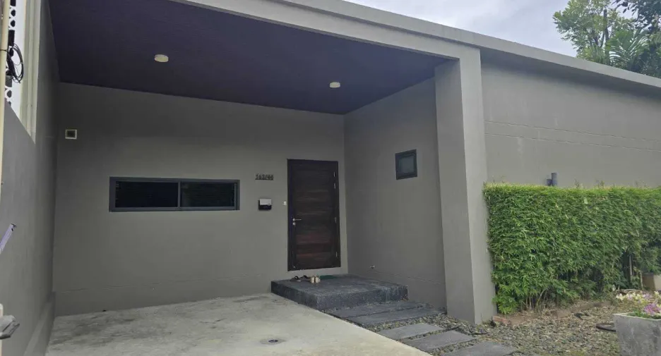 For rent 2 bedrooms villa in Mueang Phuket, Phuket