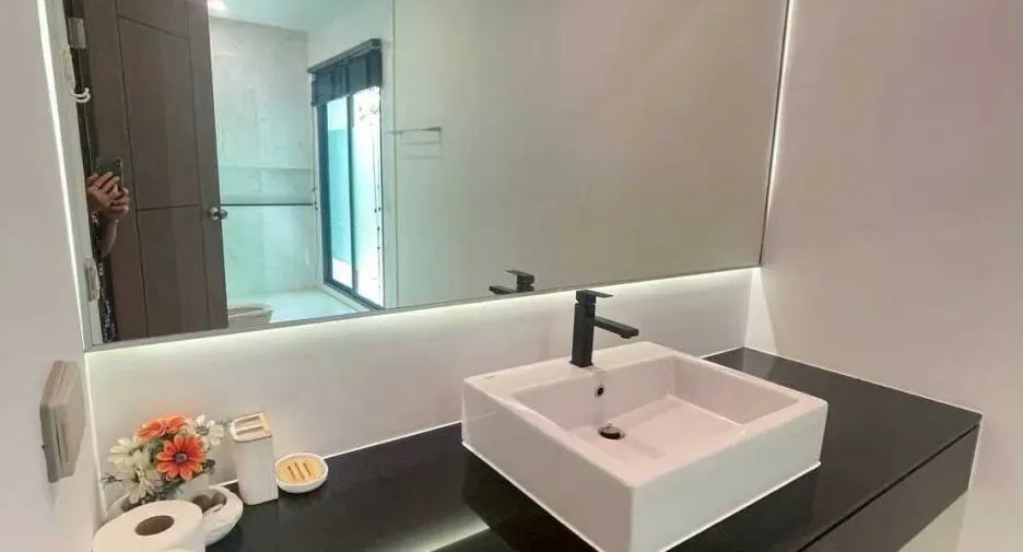 For rent 2 bedrooms villa in Mueang Phuket, Phuket