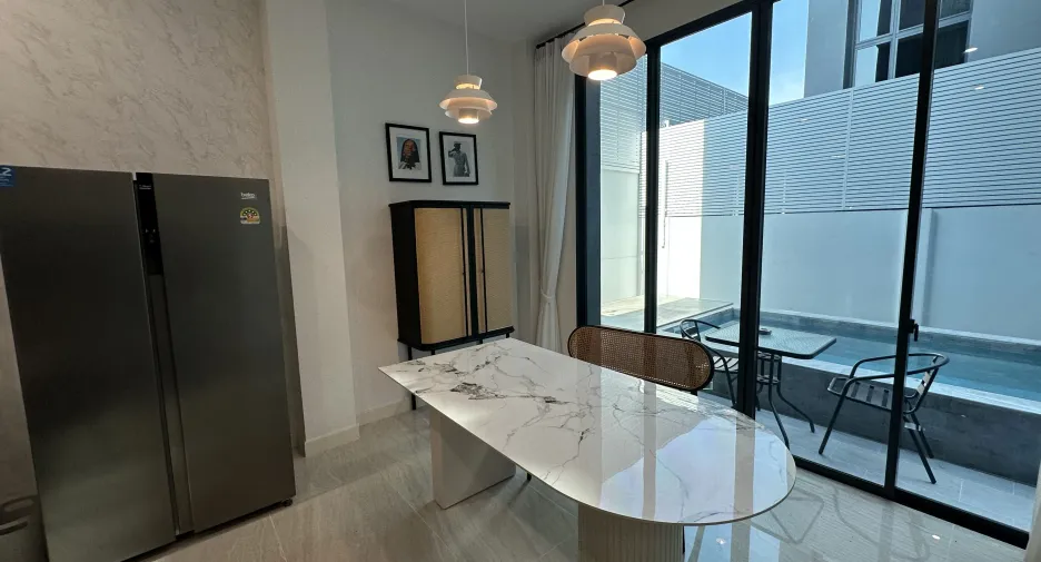 For rent 5 bedrooms house in Bang Kapi, Bangkok