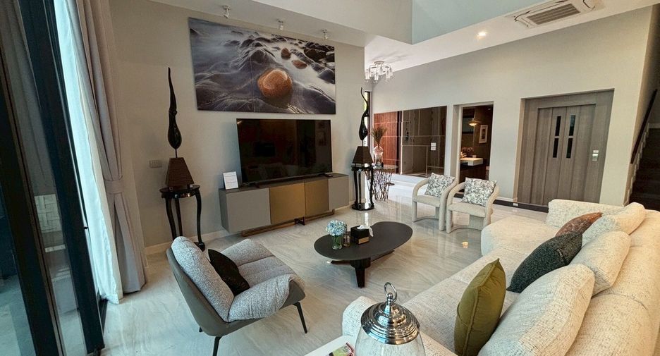 For rent 8 bedrooms house in Bang Kapi, Bangkok