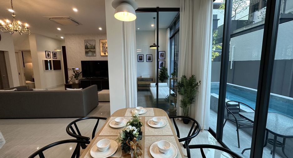 For rent 5 bedrooms house in Bang Kapi, Bangkok