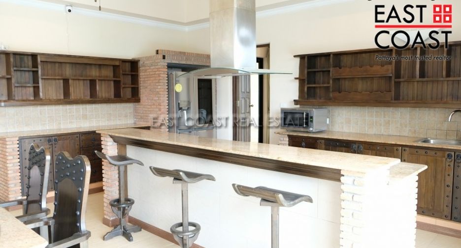 For rent 4 bedrooms house in Bang Lamung, Chonburi
