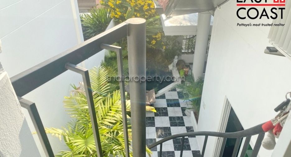Casa en venta y en alquiler de 3 habitaciones en Bang Lamung, Chonburi