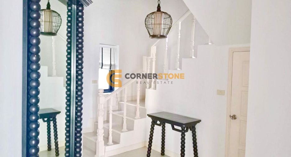 Casa en alquiler de 3 habitaciones en Sattahip, Chonburi