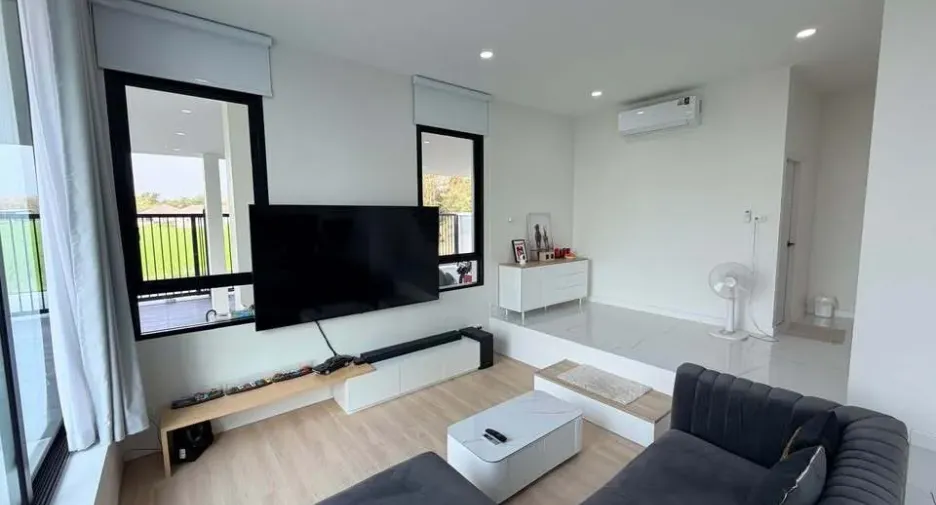 出售 和 出租 4 卧室 独立屋 在 Mueang Chiang Mai, Chiang Mai