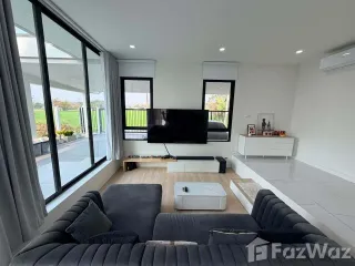 For sale and for rent 4 bedrooms house in Mueang Chiang Mai, Chiang Mai
