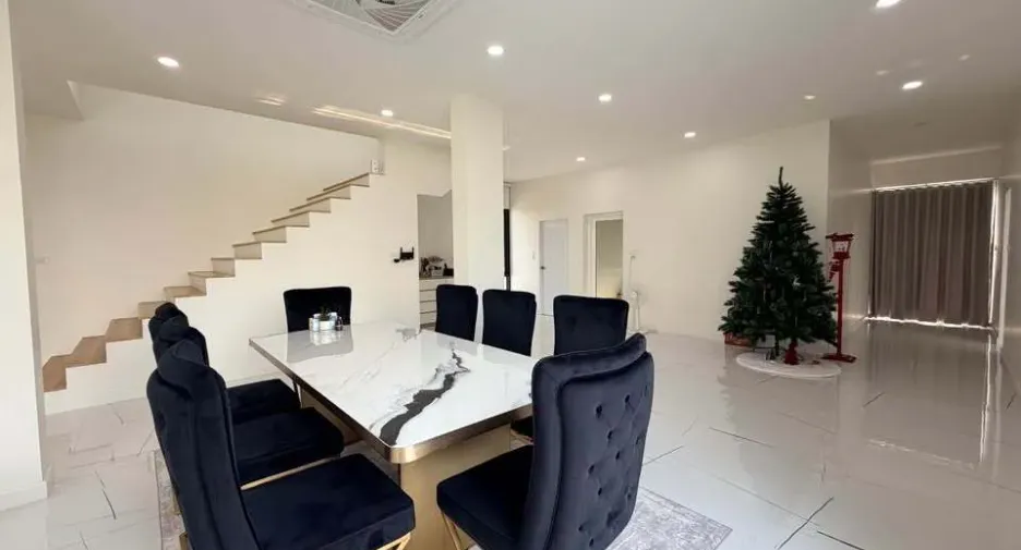 出售 和 出租 4 卧室 独立屋 在 Mueang Chiang Mai, Chiang Mai