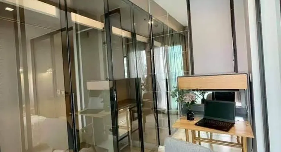 Wohnung zur Miete mit 1 Zimmer in Pathum Wan, Bangkok