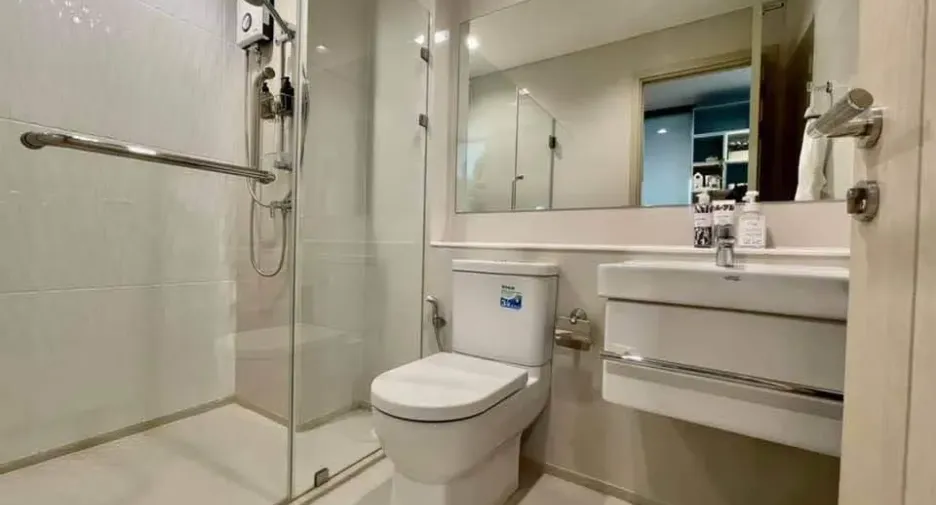 Wohnung zur Miete mit 1 Zimmer in Pathum Wan, Bangkok