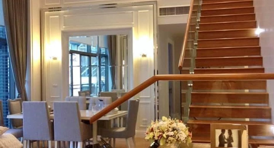 For sale 3 bedrooms condo in Khlong Toei, Bangkok
