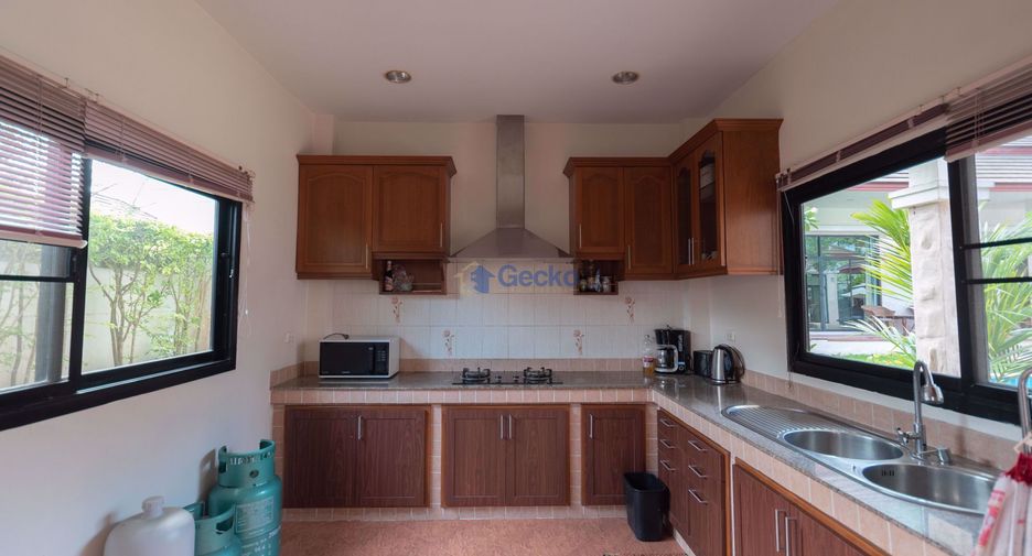 Haus zur Miete und zum Kauf mit 4 Zimmer in Bang Lamung, Chonburi