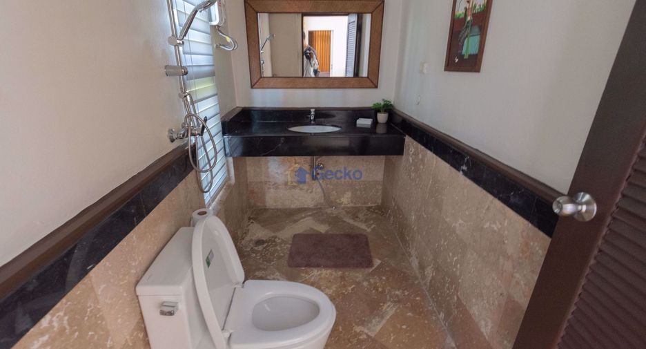 Haus zur Miete und zum Kauf mit 4 Zimmer in Bang Lamung, Chonburi