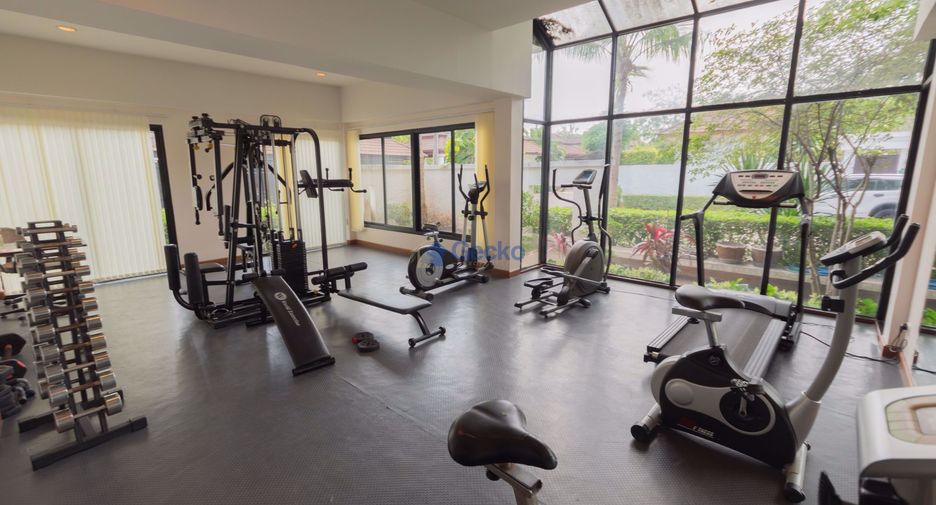 Haus zur Miete und zum Kauf mit 4 Zimmer in Bang Lamung, Chonburi