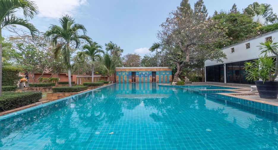 Haus zur Miete und zum Kauf mit 4 Zimmer in Bang Lamung, Chonburi