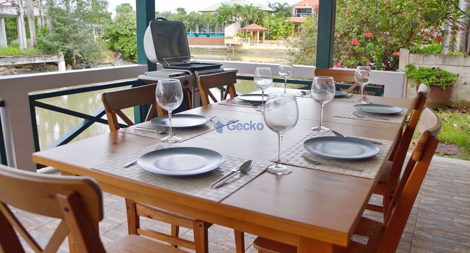 Haus zur Miete mit 3 Zimmer in Sattahip, Chonburi