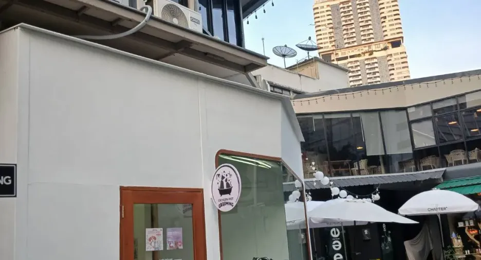 For rent retail Space in Khlong Toei, Bangkok