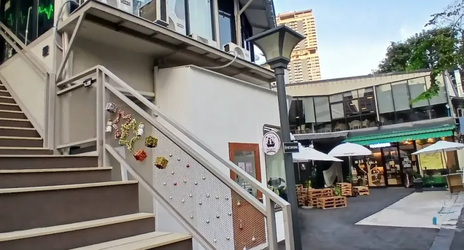 For rent retail Space in Khlong Toei, Bangkok