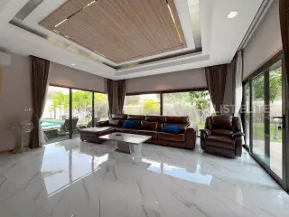 Haus zur Miete mit 3 Zimmer in Bang Lamung, Chonburi