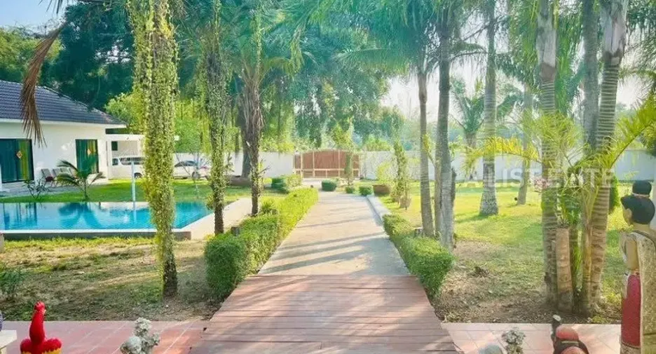 For rent 5 bedrooms house in Bang Lamung, Chonburi