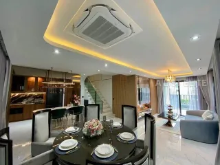 Haus zur Miete mit 5 Zimmer in Bang Lamung, Chonburi