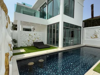 For sale 3 bedrooms villa in Kathu, Phuket