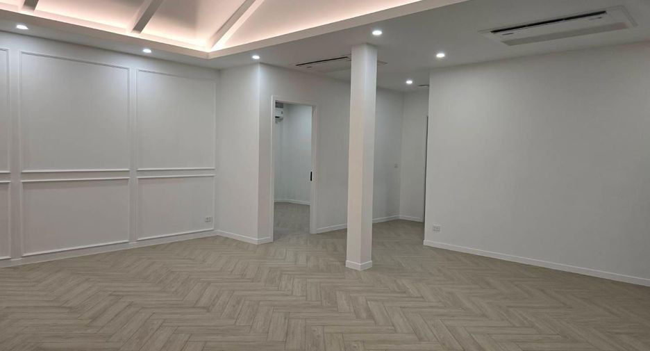 For sale 5 bedrooms villa in Thalang, Phuket