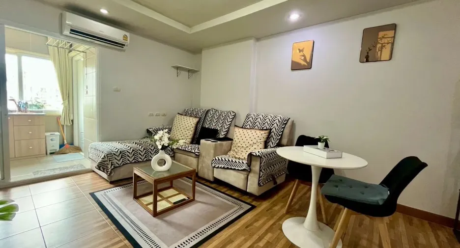 For rent 1 bed condo in Huai Khwang, Bangkok