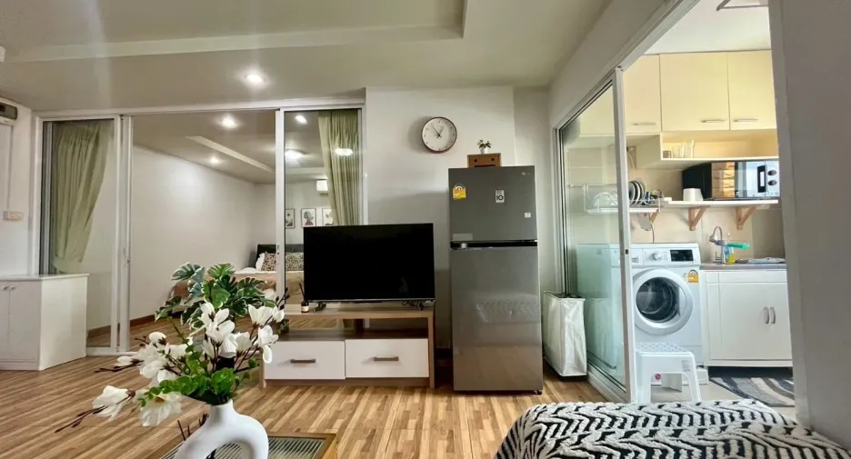 For rent 1 bed condo in Huai Khwang, Bangkok