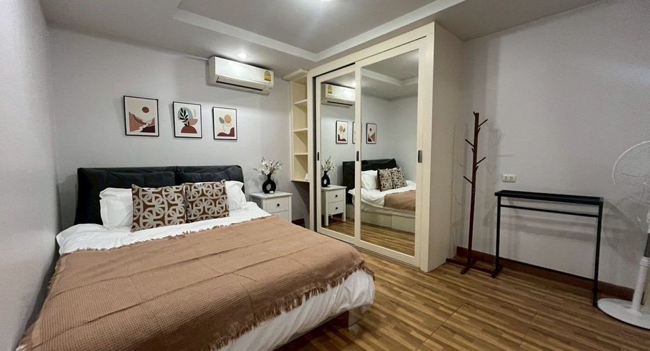 For rent 1 bed condo in Huai Khwang, Bangkok
