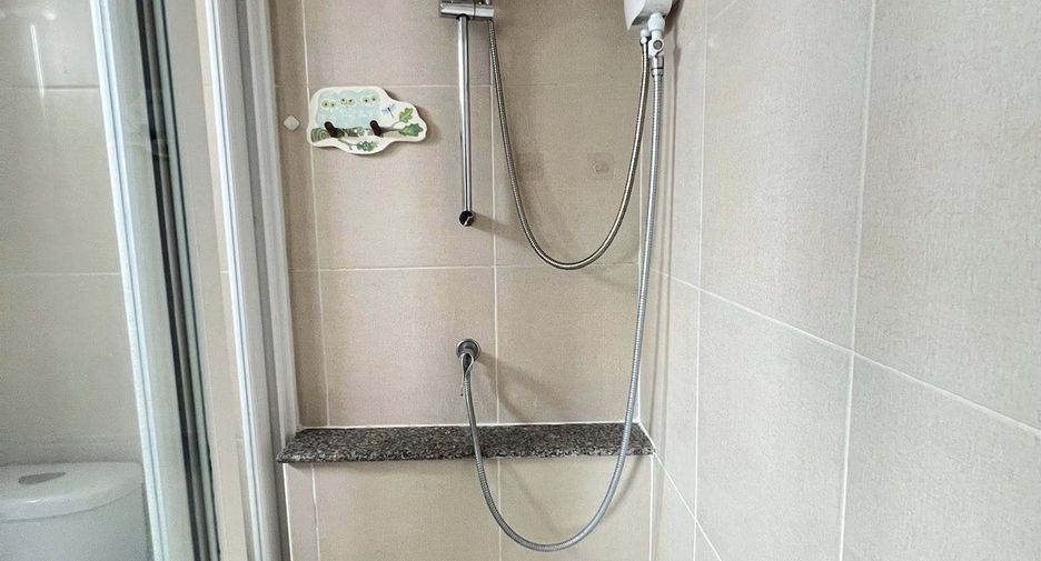 For rent 1 bed condo in Huai Khwang, Bangkok
