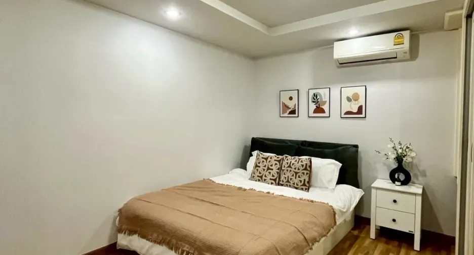 For rent 1 bed condo in Huai Khwang, Bangkok