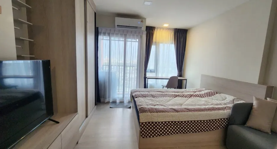 For rent studio condo in Khlong San, Bangkok