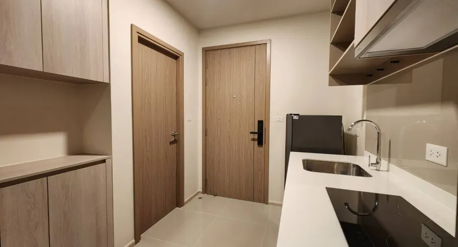 For rent studio condo in Khlong San, Bangkok