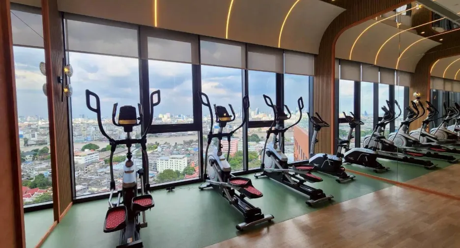 For rent studio condo in Khlong San, Bangkok
