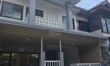 Reihenhaus zum Kauf mit 3 Zimmer in Lam Luk Ka, Pathum Thani