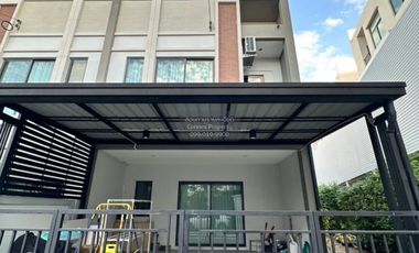 For sale 3 bedrooms townhouse in Nong Khaem, Bangkok