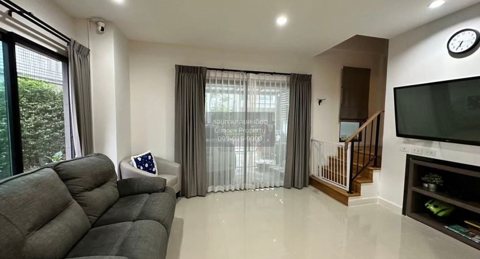 For sale 3 bedrooms townhouse in Nong Khaem, Bangkok