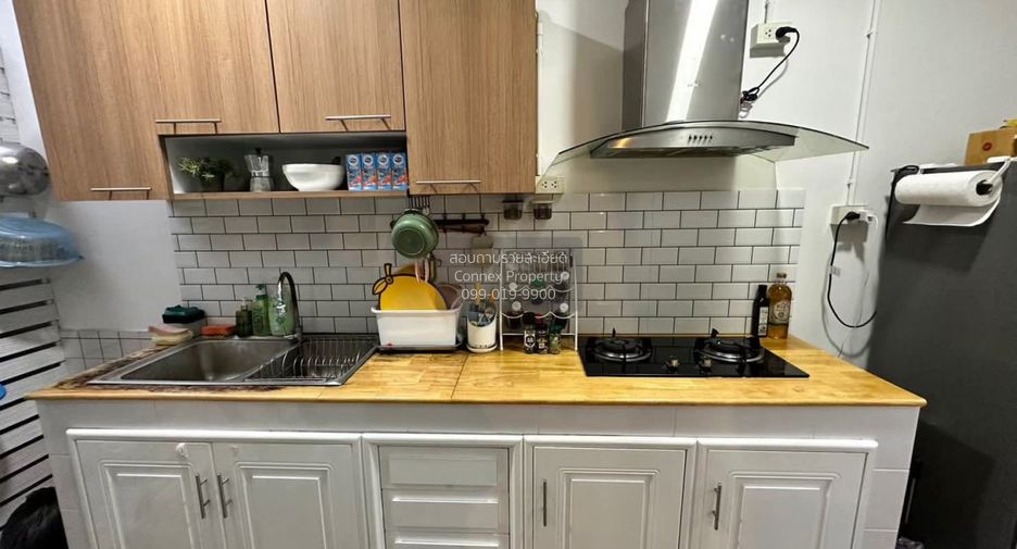 For sale 3 bedrooms townhouse in Nong Khaem, Bangkok