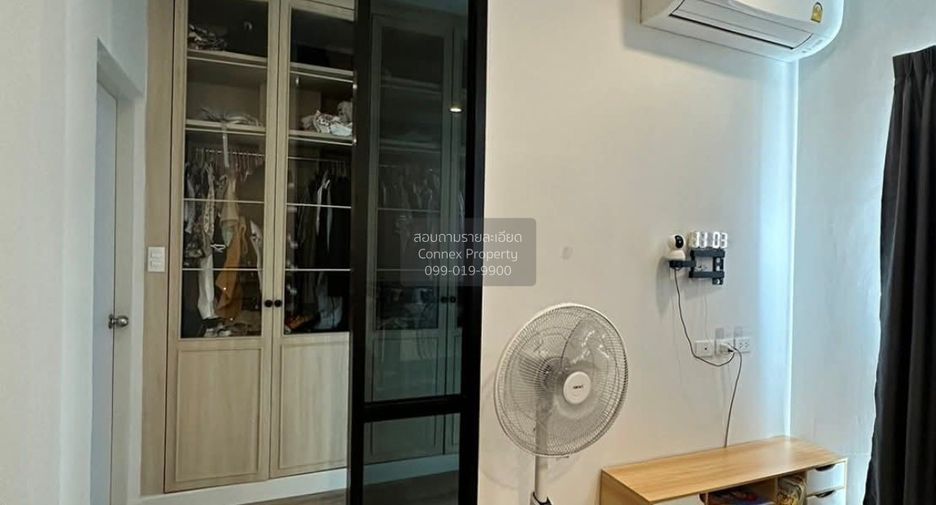 For sale 3 bedrooms townhouse in Nong Khaem, Bangkok
